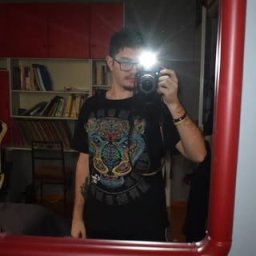 gamer-8a4a23