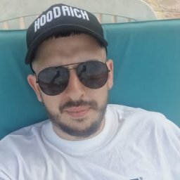 Daniel D