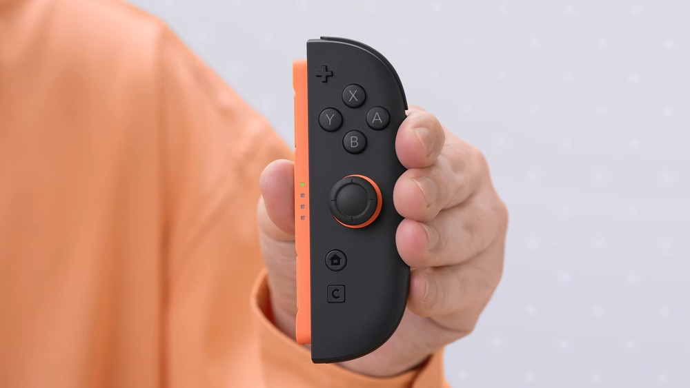 Nintendo svela la funzione del tasto C della Switch 2, che sarà utilizzato per attivare la funzione GameChat