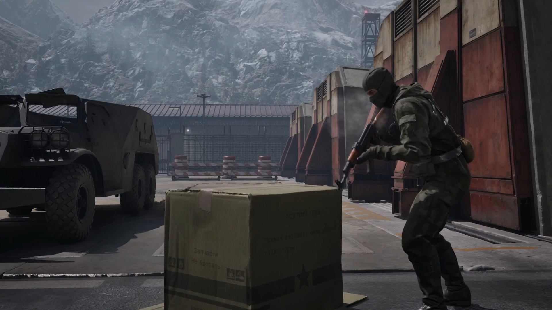 Metal Gear Solid Delta: Snake Eater is back with a new clip… focusing on a cardboard box