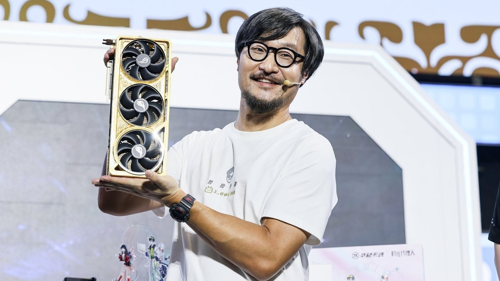 ASUS présente une RTX 5090 ROG Astral en or massif à 500 000 $