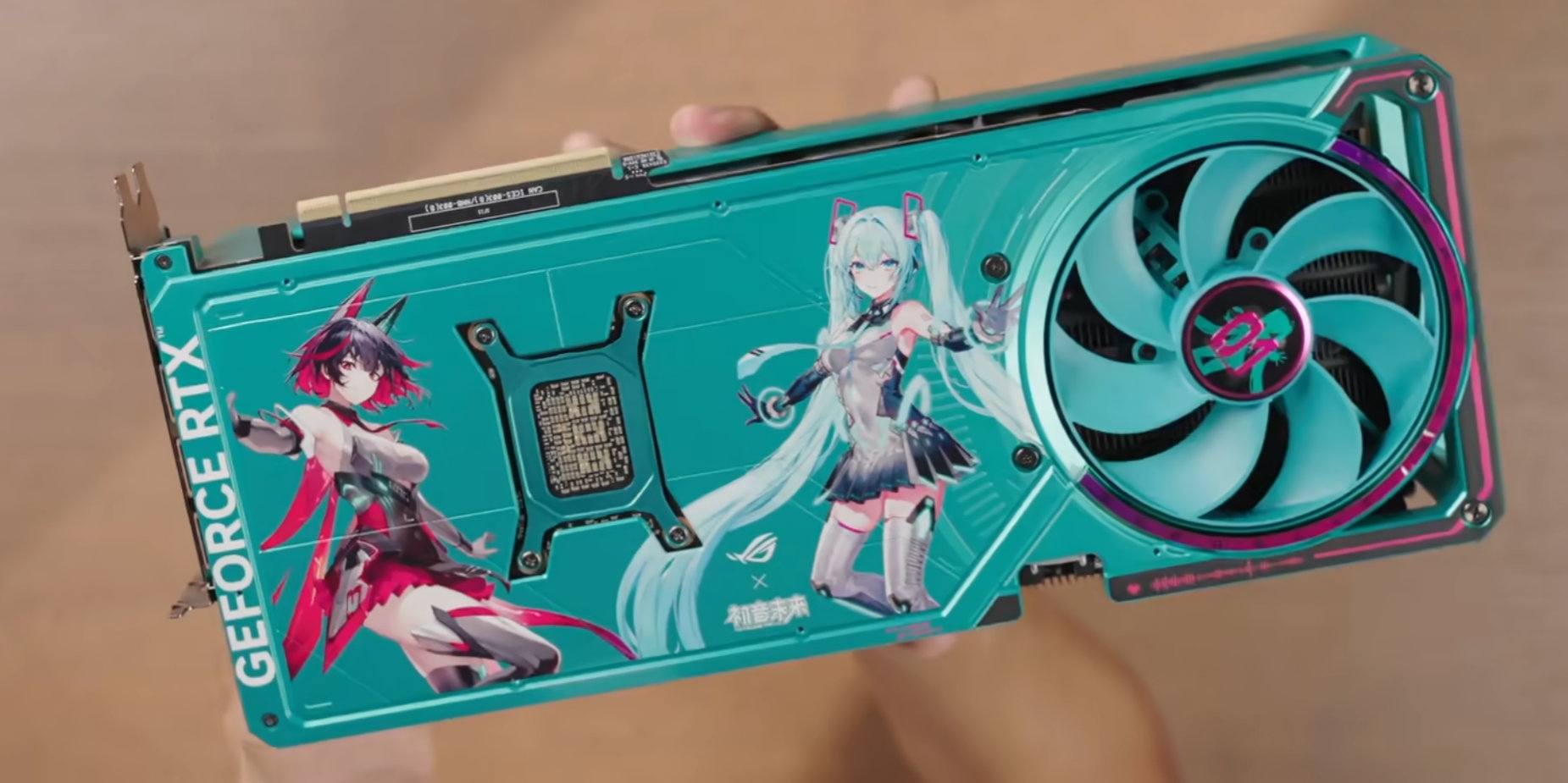 A ASUS RTX 5080 Hatsune Miku Edition está listada a $1899 e a RTX