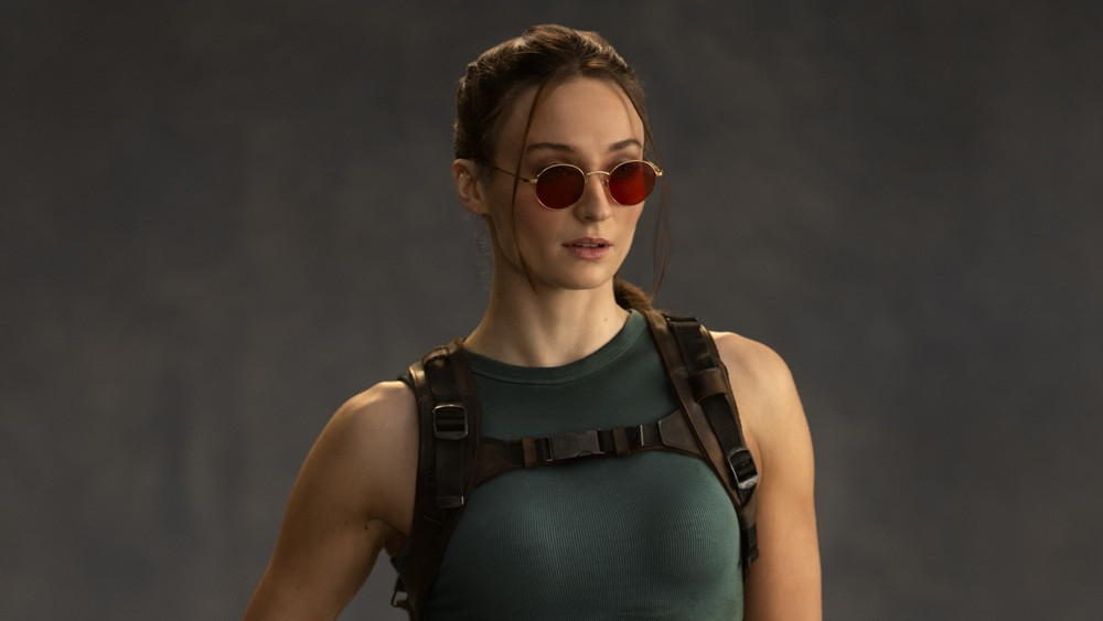 Sophie Turner planeia interpretar Lara Croft de Tomb Raider durante muito tempo