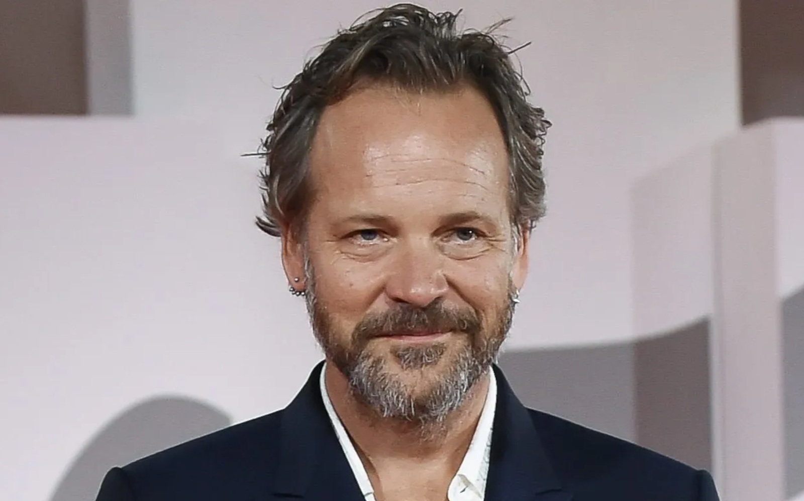 Peter Sarsgaard Bergabung dengan The Last of Us Season 3, Perankan Pemimpin Sekte Baru