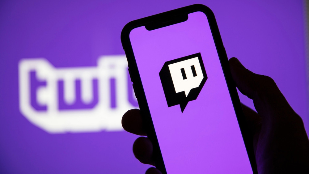 YouTube et Twitch seront bientôt interdits aux moins de 16 ans au Royaume-Uni