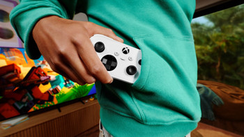 The XBOX Nano controller, small and designed for those on a budget, will be released in November for €49.99