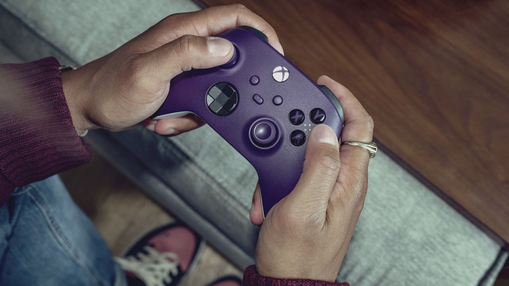 El mando de Xbox Astral Purple saldrá a la venta el 19 de septiembre por 64,99€