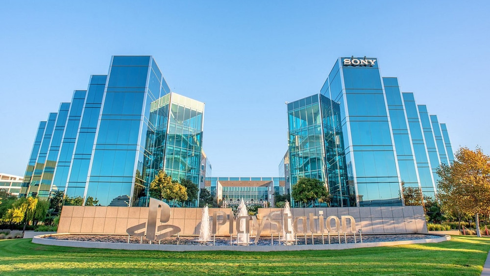 Sony risponde alle indiscrezioni sull'hacking affermando che sta indagando sulla situazione