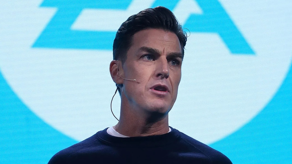 Il CEO di EA pagato più di 25 milioni di dollari mentre i licenziamenti colpiscono l'azienda