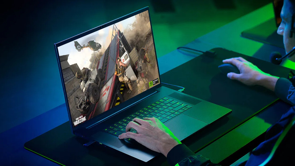 Il 26 luglio uscirà il notebook Razer Blade 18 UHD+ 200 Hz ad un prezzo che può raggiungere i 5.599 €