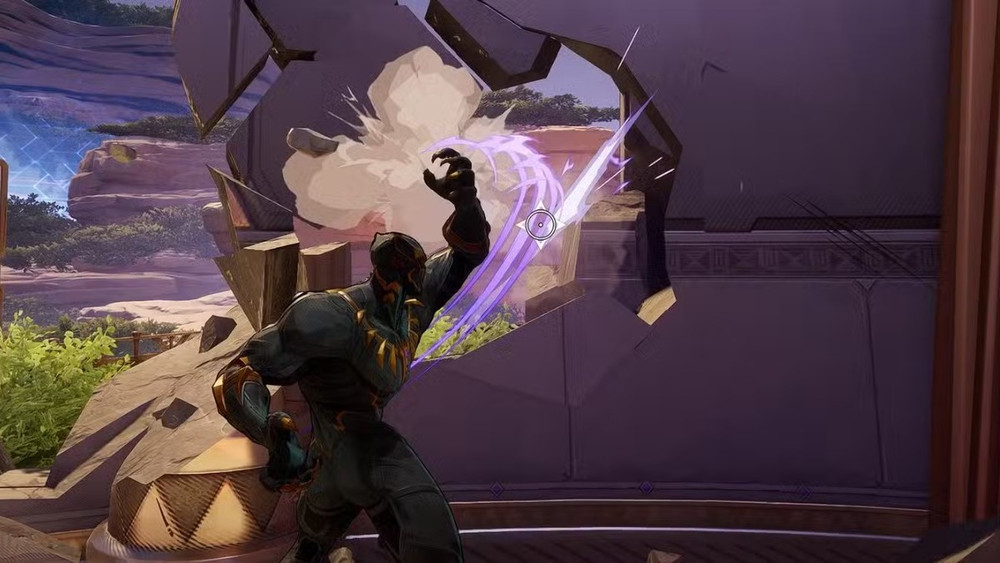 Black Panther qui casse un élément destructible du jeu
