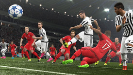 Pro Evolution Soccer 2016 screenshot 2